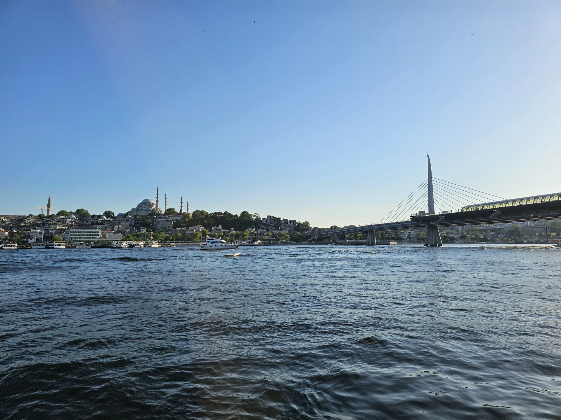 Golden Horn waterfront, Süleymaniye Mosque and the metro bridge