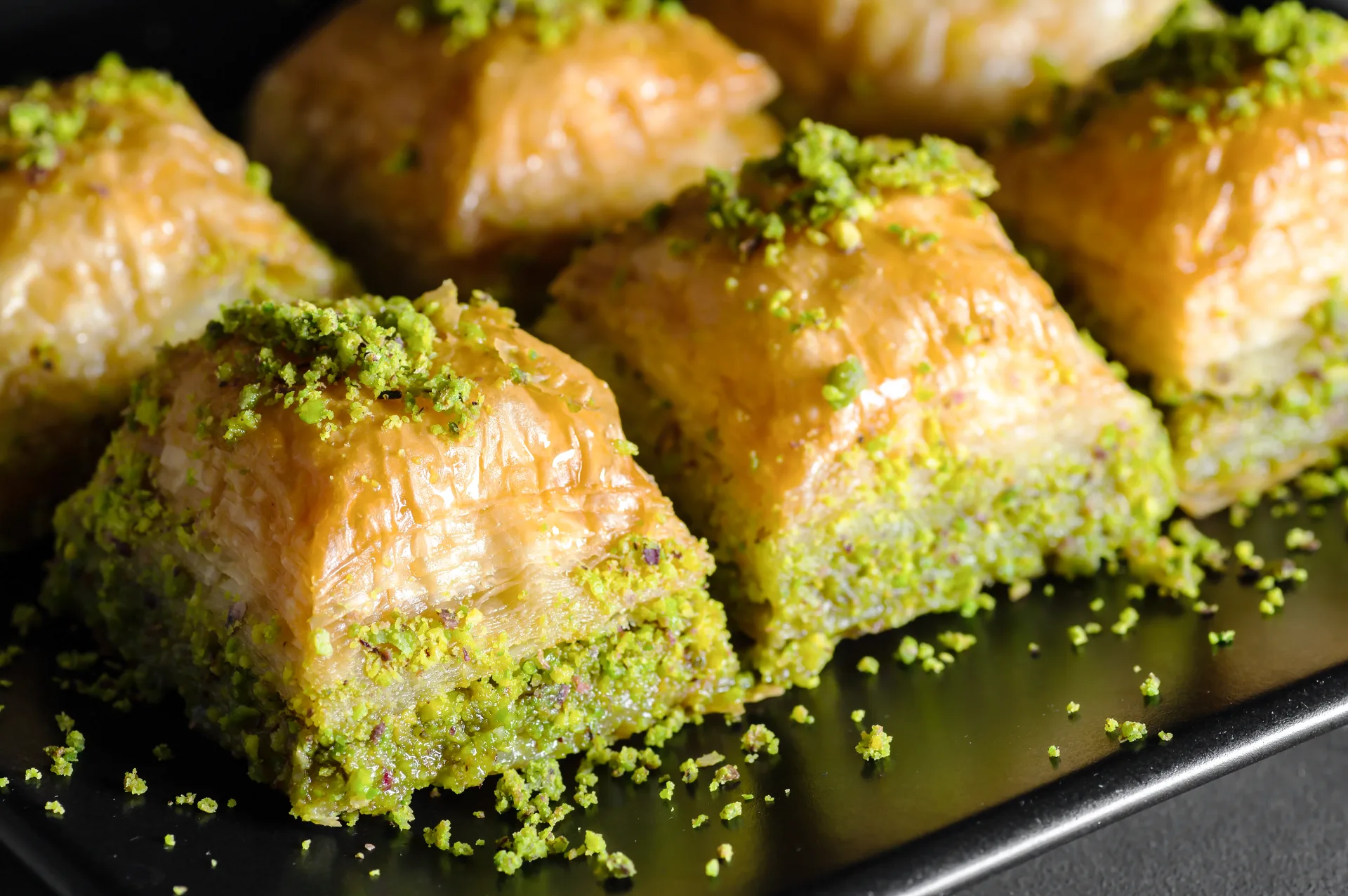 Baklava con pistachos triturados