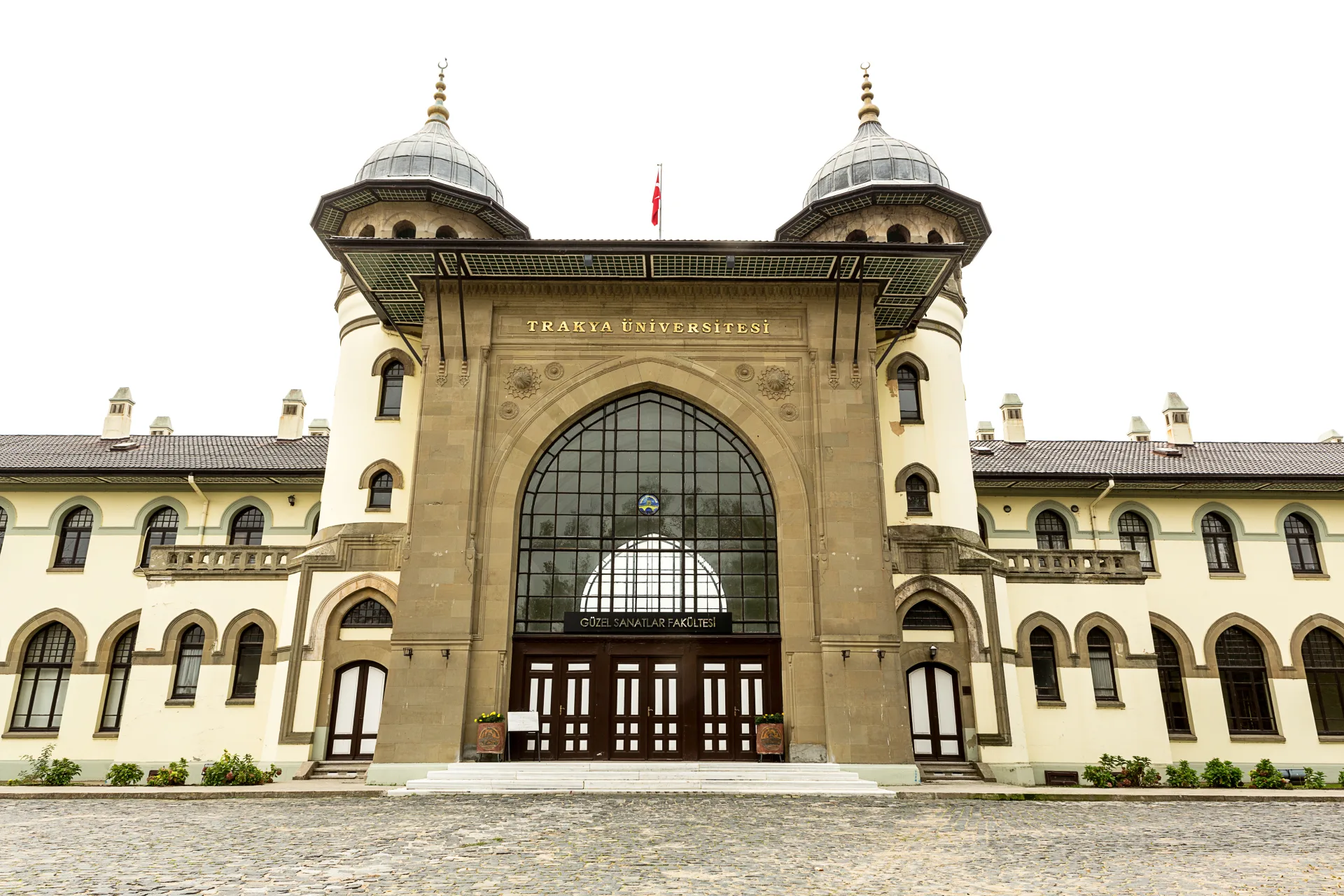 El edificio de la antigua estación ferroviaria de Karaağaç en Edirne
